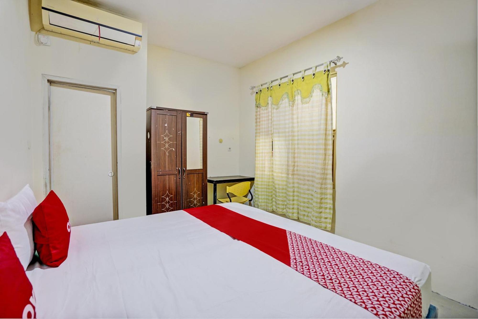Oyo 93112 Garden Homestay 3 Merlion Sorabaya Extérieur photo