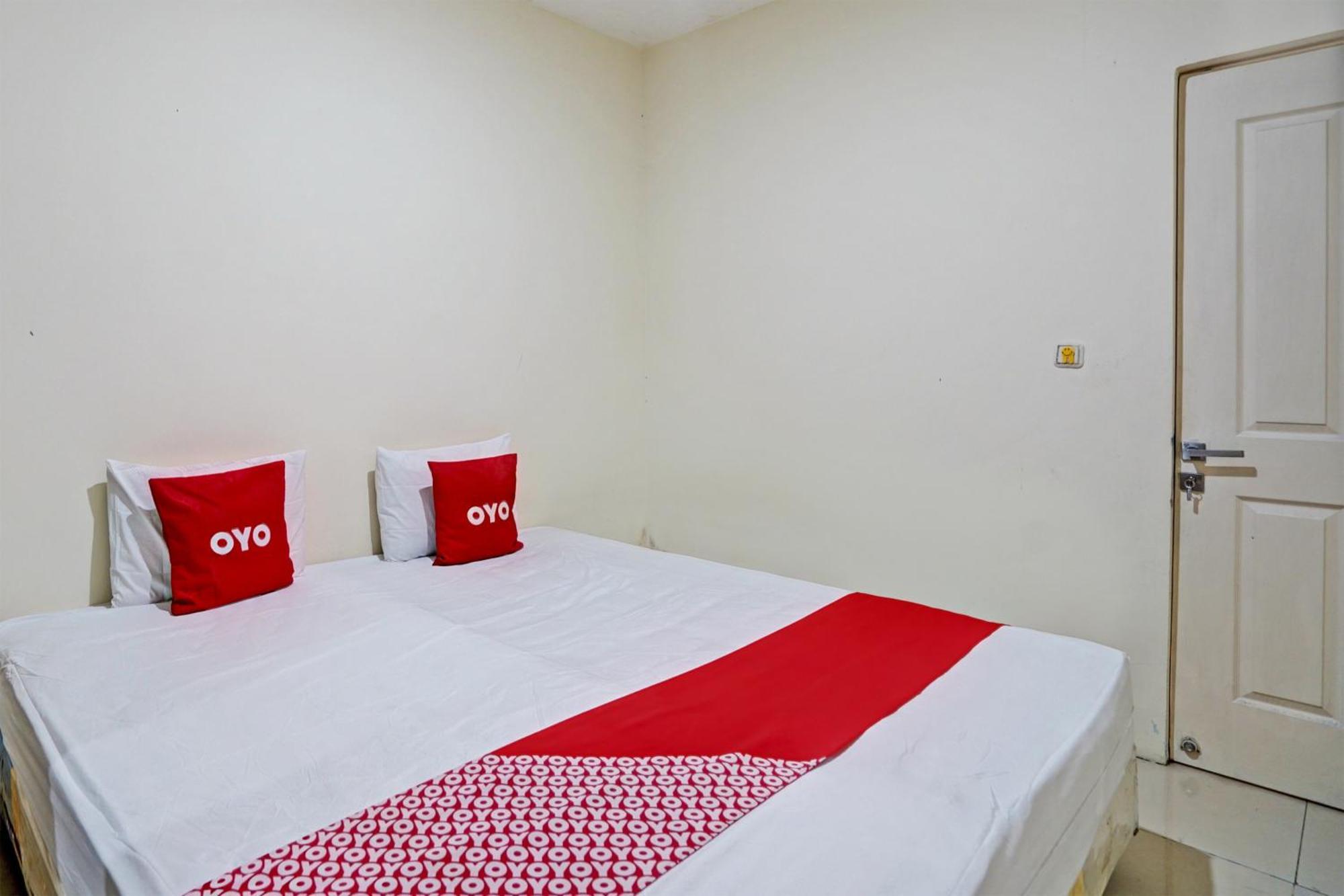 Oyo 93112 Garden Homestay 3 Merlion Sorabaya Extérieur photo