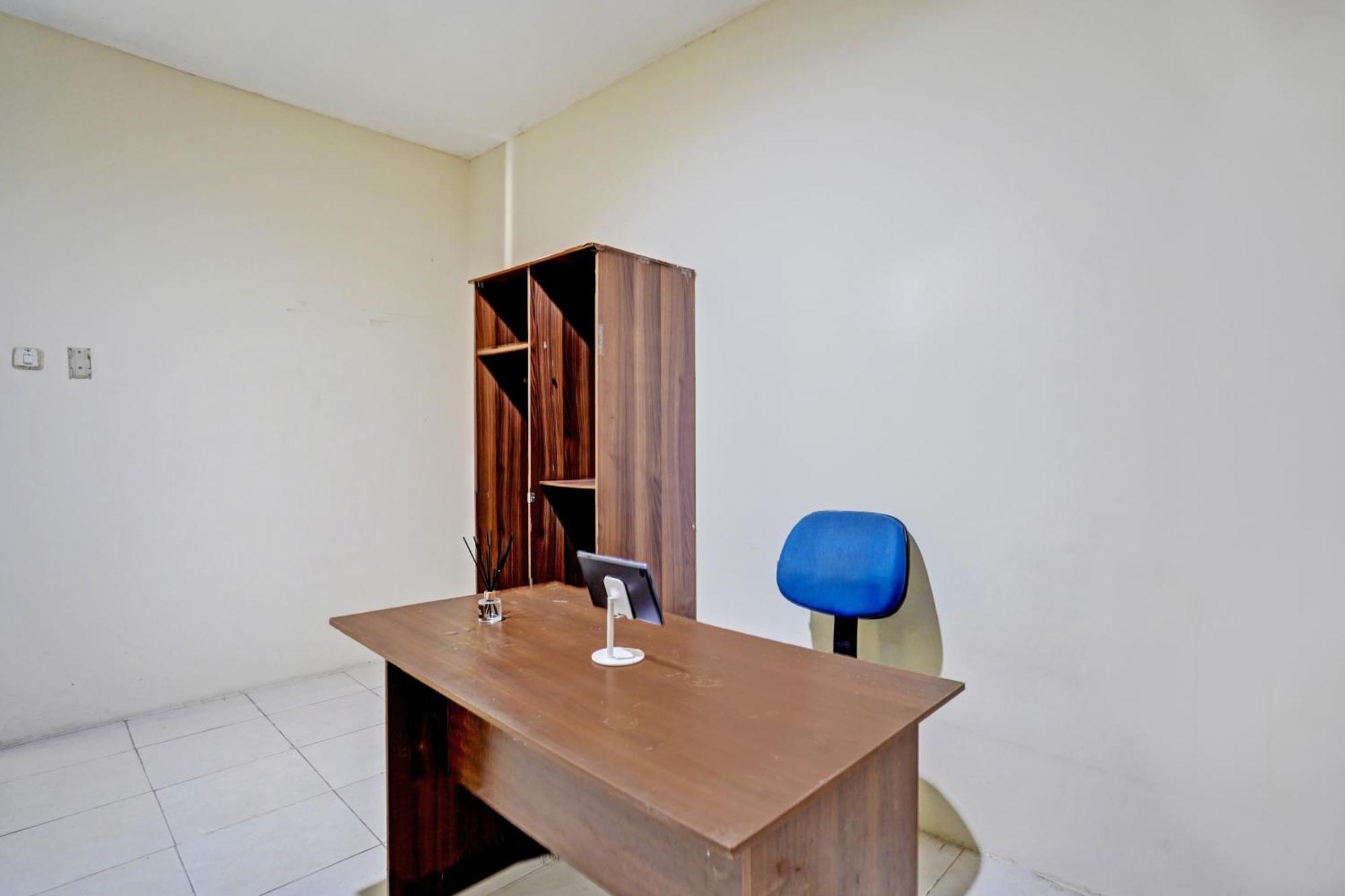 Oyo 93112 Garden Homestay 3 Merlion Sorabaya Extérieur photo