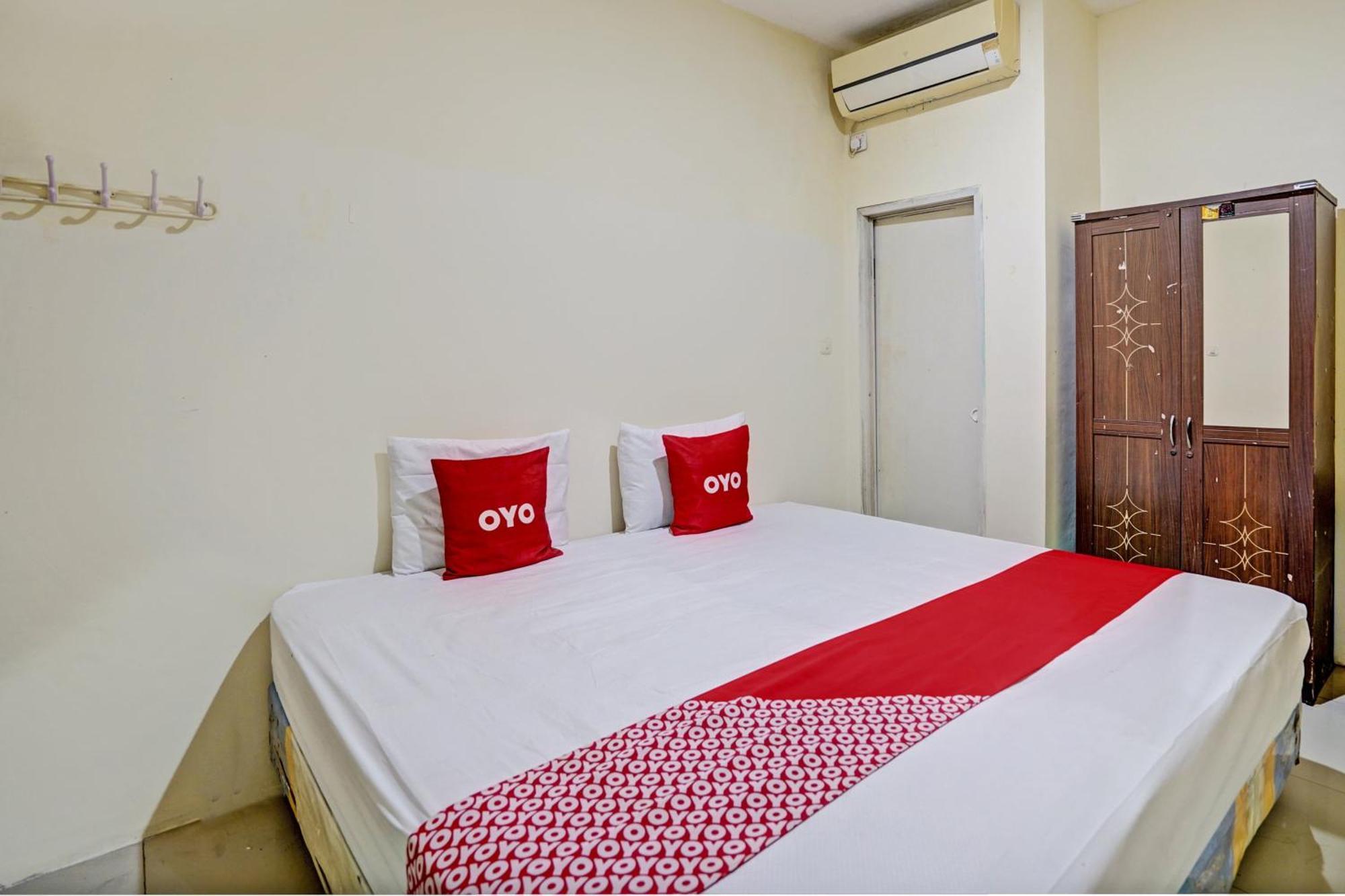 Oyo 93112 Garden Homestay 3 Merlion Sorabaya Extérieur photo